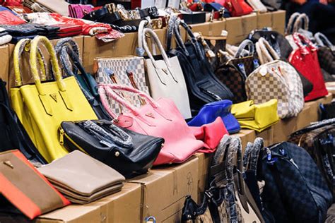 who buys China counterfeit goods